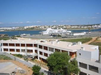 New Top Floor apt.  Sea view Portimao